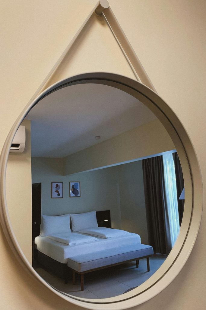 bedroom wall decor ideas