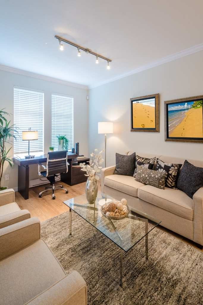 Modern Living Room Decor