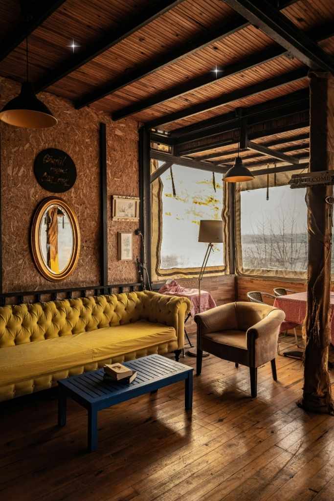 Rustic Living Room Decor