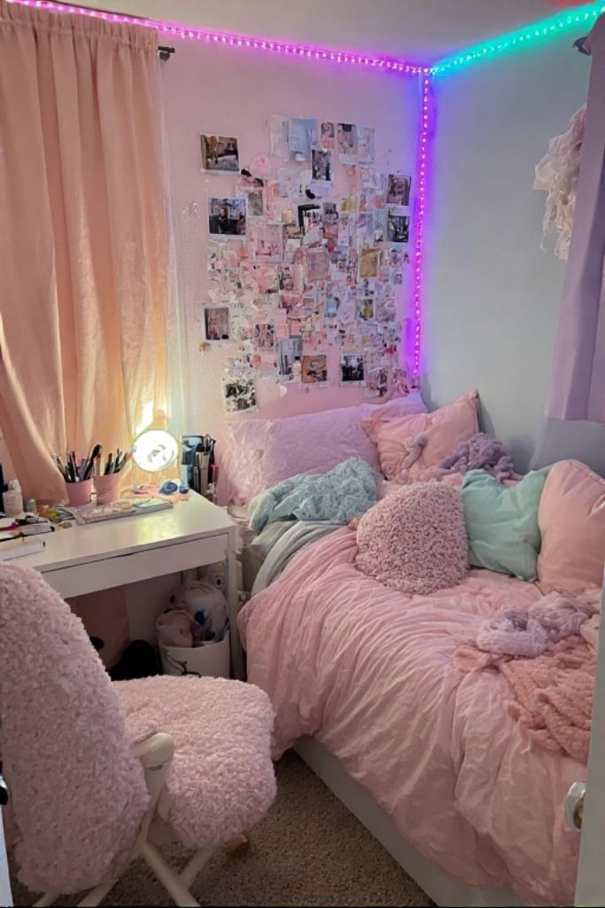 teenage girl bedroom