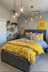 Teen bedroom